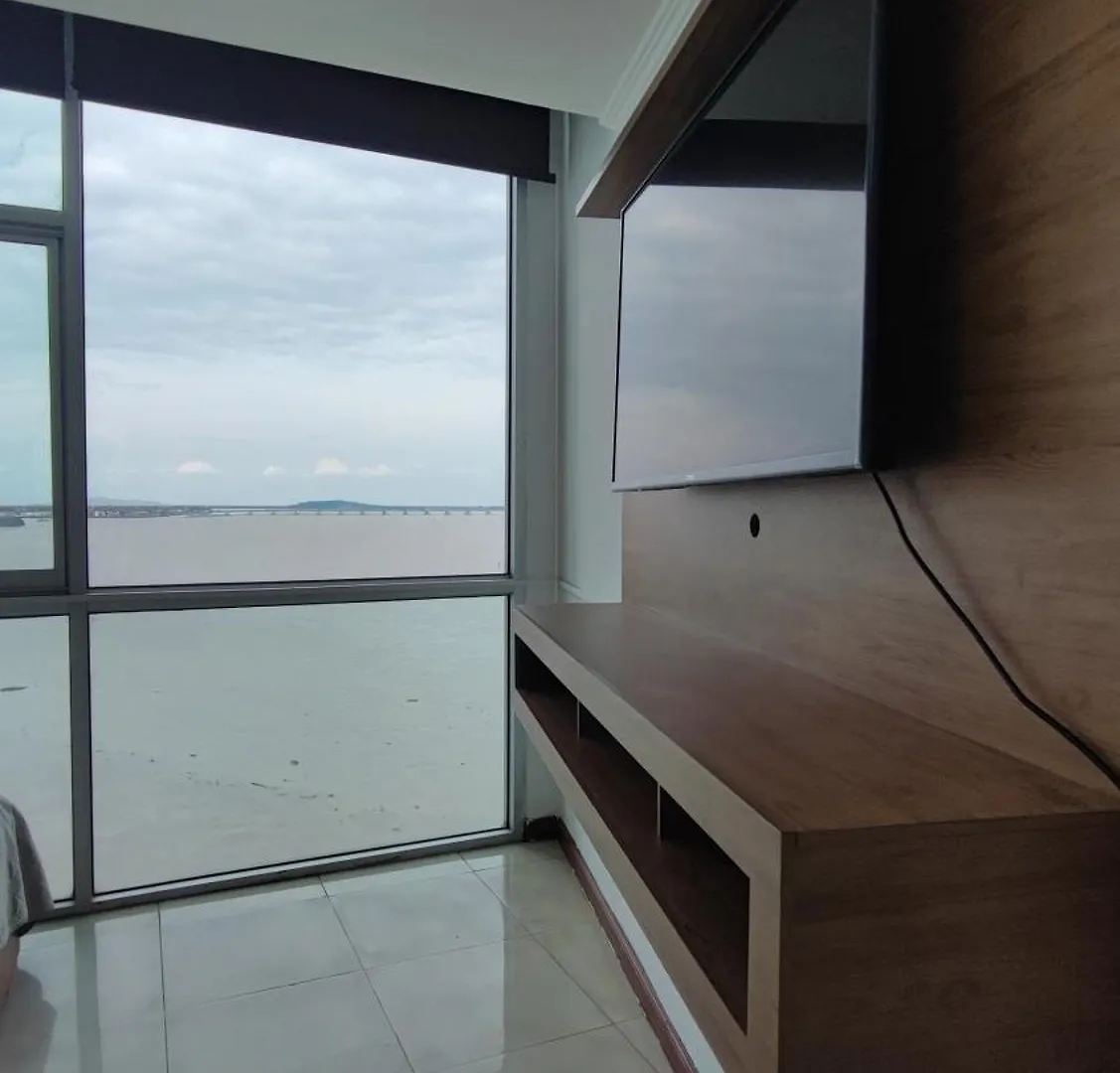 Riverfront2 II Guayaquil